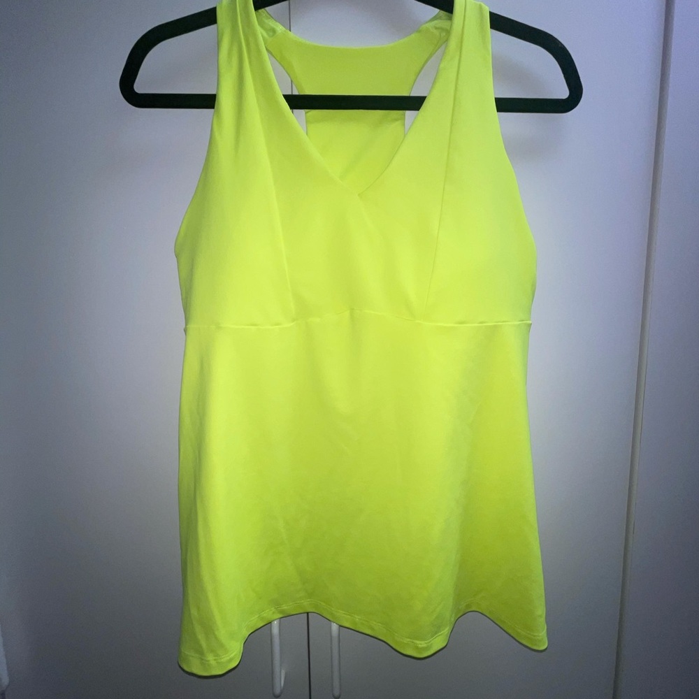 Fabletics Tank racerback with cellphone pocket